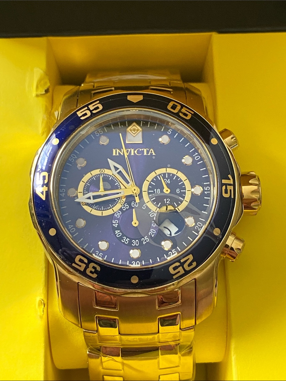 Invicta Gold and Blue Pro Diver Men’s Watch.  48mm, 200m water Resistant.